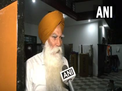 "Police searched our residence for 3-4 hours, didn't find anything illegal": Father of fugitive pro-Khalistani leader Amritpal Singh | "Police searched our residence for 3-4 hours, didn't find anything illegal": Father of fugitive pro-Khalistani leader Amritpal Singh "Police searched our residence for 3-4 hours, didn't find anything illegal": Father of fugitive pro-Khalistani leader Amritpal Singh | "Police searched our residence for 3-4 hours, didn't find anything illegal": Father of fugitive pro-Khalistani leader Amritpal Singh