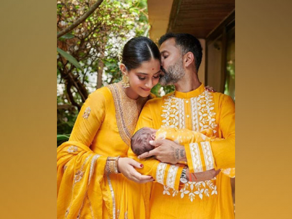 Sonam Kapoor celebrates first Mother's day in UK, hubby Anand Ahuja pens long note | Sonam Kapoor celebrates first Mother's day in UK, hubby Anand Ahuja pens long note