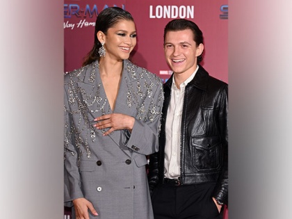 Zendaya appears to wear her boyfriend Tom Holland's initials on gold ring | Zendaya appears to wear her boyfriend Tom Holland's initials on gold ring