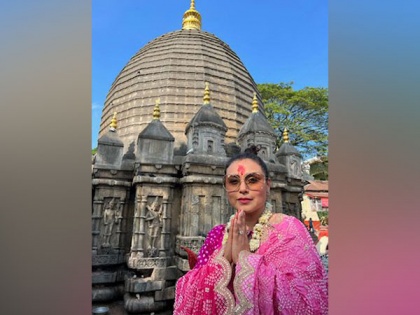 Rani Mukerji seeks blessings at Kamakhya Temple in Assam | Rani Mukerji seeks blessings at Kamakhya Temple in Assam