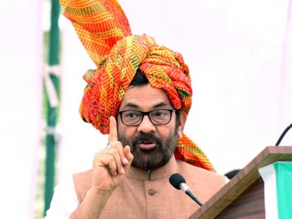 "Don't know whether he is gentleman or ..." Mukhtar Abbas Naqvi slams ST Hasan on his Parliament remark | "Don't know whether he is gentleman or ..." Mukhtar Abbas Naqvi slams ST Hasan on his Parliament remark