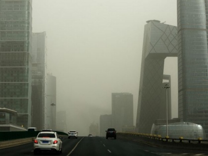 Severe sandstorm engulfs Beijing, air pollution soars to hazardous levels | Severe sandstorm engulfs Beijing, air pollution soars to hazardous levels