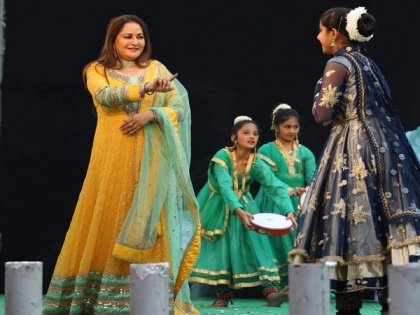 Jaya Prada graces The Adhyyan School Meerut's Annual Function Celebration with her presence | Jaya Prada graces The Adhyyan School Meerut's Annual Function Celebration with her presence