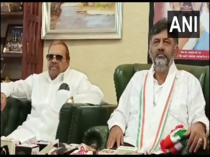 Karnataka: Former BJP minister Baburao Chinchansur joins Congress | Karnataka: Former BJP minister Baburao Chinchansur joins Congress