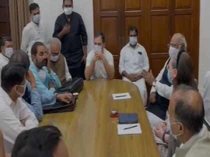 Budget session: Rahul Gandhi attends meeting of Congress MPs | Budget session: Rahul Gandhi attends meeting of Congress MPs