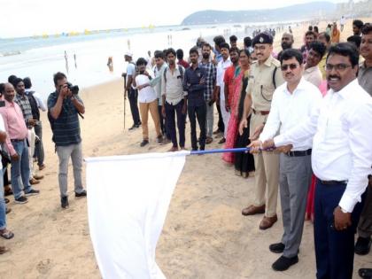 Boat riding, kite festival inaugurated in Visakhapatnam as part of G-20 summit awareness events | Boat riding, kite festival inaugurated in Visakhapatnam as part of G-20 summit awareness events