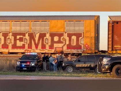 US: 2 migrants suffocate to death, 13 others injured in Texas train incident | US: 2 migrants suffocate to death, 13 others injured in Texas train incident