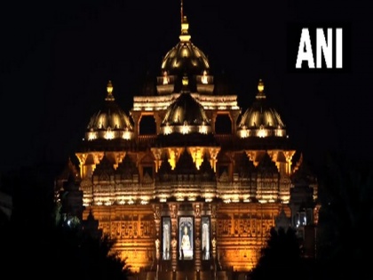 Lights turned off at landmark sites in various Indian cities during Earth Hour | Lights turned off at landmark sites in various Indian cities during Earth Hour