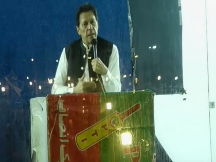 People's passion cannot be curbed via hurdles, containers: Imran Khan at Minar-e-Pakistan | People's passion cannot be curbed via hurdles, containers: Imran Khan at Minar-e-Pakistan