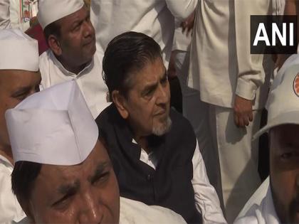 Anti-Sikh riots accused Jagdish Tytler joins Congress protest against Rahul Gandhi's disqualification | Anti-Sikh riots accused Jagdish Tytler joins Congress protest against Rahul Gandhi's disqualification