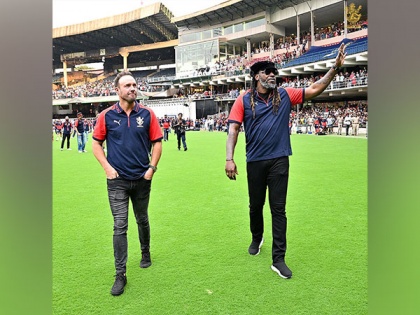 RCB inducts Chris Gayle, AB de Villiers into Hall Of Fame, retires their jerseys forever from its roster | RCB inducts Chris Gayle, AB de Villiers into Hall Of Fame, retires their jerseys forever from its roster