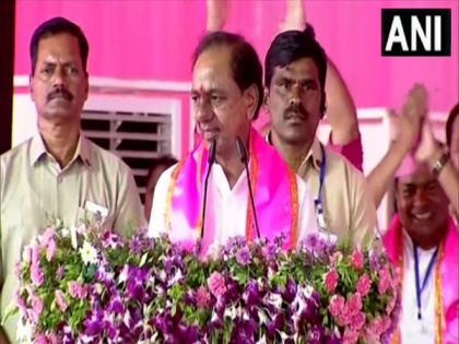 Farmers should be given Rs 10,000 per acre for investment: Telangana CM KCR in Maharashtra | Farmers should be given Rs 10,000 per acre for investment: Telangana CM KCR in Maharashtra