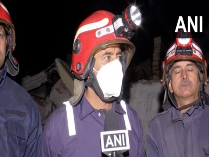 Delhi: Building collapses in Badarpur area after fire broke out | Delhi: Building collapses in Badarpur area after fire broke out