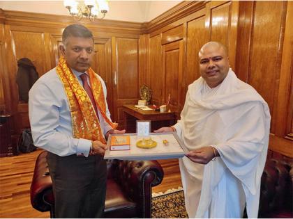 Ram Govind Das meets the Indian Ambassador in London | Ram Govind Das meets the Indian Ambassador in London