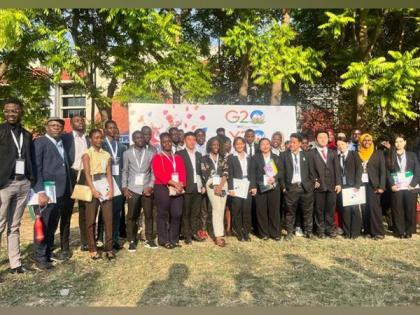 50 international students of LPU are providing translation support to foreign delegates at the G20 meeting in Amritsar | 50 international students of LPU are providing translation support to foreign delegates at the G20 meeting in Amritsar