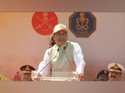 MP CM Chouhan inaugurates Army Fair in Bhopal | MP CM Chouhan inaugurates Army Fair in Bhopal