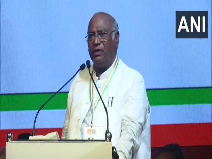 Rahul Gandhi's disqualification from Lok Sabha was darkest day in history of Indian democracy: Mallikarjun Kharge | Rahul Gandhi's disqualification from Lok Sabha was darkest day in history of Indian democracy: Mallikarjun Kharge