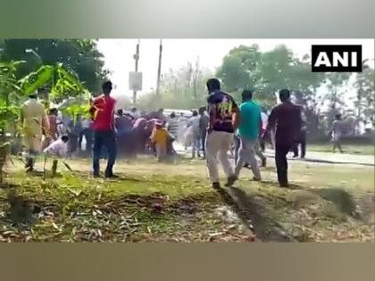 TMC worker killed, 3 others injured in firing in Kolkata's North Dinajpur | TMC worker killed, 3 others injured in firing in Kolkata's North Dinajpur TMC worker killed, 3 others injured in firing in Kolkata's North Dinajpur | TMC worker killed, 3 others injured in firing in Kolkata's North Dinajpur