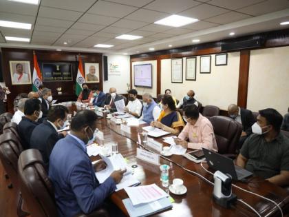 Civil Aviation Minister Scindia meets Advisory Group on Airport Operators in Delhi | Civil Aviation Minister Scindia meets Advisory Group on Airport Operators in Delhi Civil Aviation Minister Scindia meets Advisory Group on Airport Operators in Delhi | Civil Aviation Minister Scindia meets Advisory Group on Airport Operators in Delhi