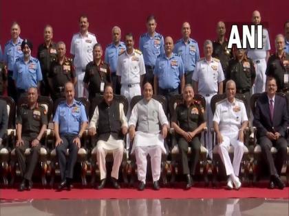 MP: Defence Minister Rajnath Singh attends Combined Commanders' Conference in Bhopal | MP: Defence Minister Rajnath Singh attends Combined Commanders' Conference in Bhopal