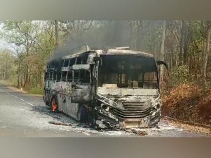 Naxalites set bus on fire in Chattisgarh's Dantewada district, all passengers safe | Naxalites set bus on fire in Chattisgarh's Dantewada district, all passengers safe