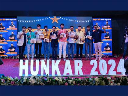 Vidyakul commemorates the success of top-performing students with felicitation ceremony | Vidyakul commemorates the success of top-performing students with felicitation ceremony