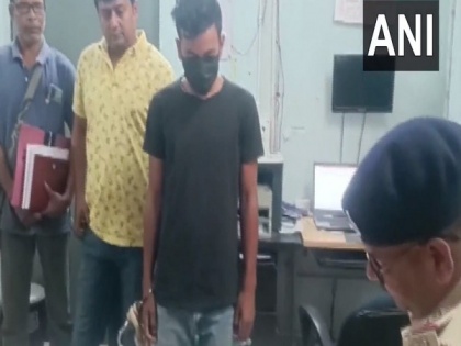 West Bengal: Man seen carrying weapon at Ram Navami rally in Howrah arrested | West Bengal: Man seen carrying weapon at Ram Navami rally in Howrah arrested