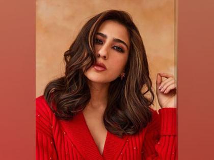 Udaipur diaries: Sara Ali Khan raises temperature in red bikini | Udaipur diaries: Sara Ali Khan raises temperature in red bikini