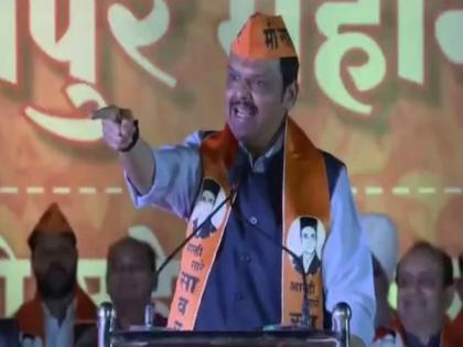 "Not Fadtoos but Kartoos": Devendra Fadnavis counters Uddhav Thackeray's 'useless Home Min' remark | "Not Fadtoos but Kartoos": Devendra Fadnavis counters Uddhav Thackeray's 'useless Home Min' remark