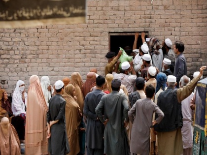 Festival-time woes of Pakistan's religious minorities continue amid soaring inflation | Festival-time woes of Pakistan's religious minorities continue amid soaring inflation