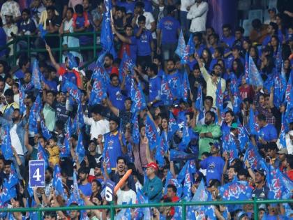 DC Toli thronged Arun Jaitley Stadium to show their support for Delhi Capitals | DC Toli thronged Arun Jaitley Stadium to show their support for Delhi Capitals