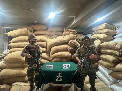 Mizoram: Assam Rifles, Customs seize 536 bags of illegal areca nuts worth Rs 3 crore | Mizoram: Assam Rifles, Customs seize 536 bags of illegal areca nuts worth Rs 3 crore