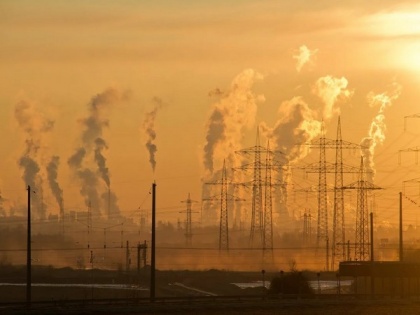 Over 490 mn tonnes of harmful gases polluting air in Pakistan: Report | Over 490 mn tonnes of harmful gases polluting air in Pakistan: Report