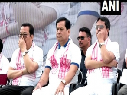 Assam: Union Minister Sarbananda Sonowal attends Yoga Mahotsav 2023 at Dibrugarh University | Assam: Union Minister Sarbananda Sonowal attends Yoga Mahotsav 2023 at Dibrugarh University