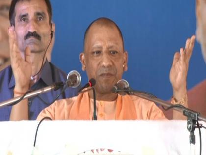"80-cr people getting free ration in India...citizens in Pakistan struggling for food": Yogi Adityanath | "80-cr people getting free ration in India...citizens in Pakistan struggling for food": Yogi Adityanath