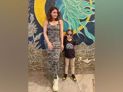 Soha Ali Khan shares cute pictures with daughter Inaaya from "lunch date" | Soha Ali Khan shares cute pictures with daughter Inaaya from "lunch date"