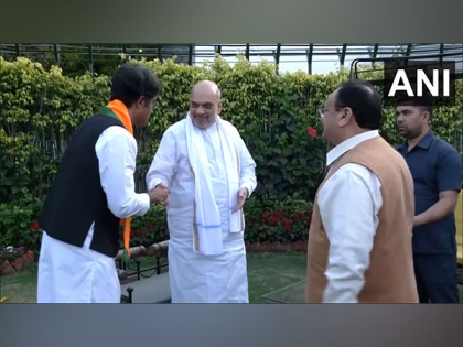 Delhi: CR Kesavan meets Amit Shah, Nadda after joining BJP | Delhi: CR Kesavan meets Amit Shah, Nadda after joining BJP