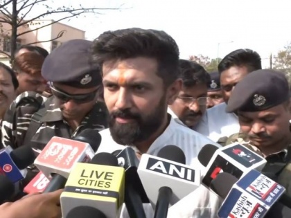 "Government should support victims of Shastri Nagar fire incident," says Chirag Paswan | "Government should support victims of Shastri Nagar fire incident," says Chirag Paswan