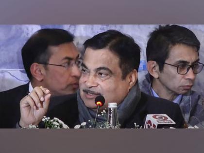 J-K road network to be equivalent to America's in 3-4 years: Gadkari | J-K road network to be equivalent to America's in 3-4 years: Gadkari