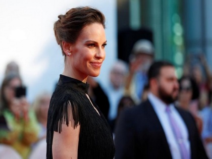 "Wasn't easy but worth it", Hilary Swank becomes proud mom to twins | "Wasn't easy but worth it", Hilary Swank becomes proud mom to twins