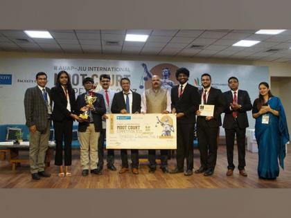 Jagran Lakecity University hosts the Seventh International Moot Court Competition, the second in collaboration with AUAP | Jagran Lakecity University hosts the Seventh International Moot Court Competition, the second in collaboration with AUAP