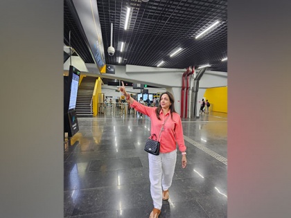 "Other actors should also take metro", Hema Malini tells paps after her thrilling experience | "Other actors should also take metro", Hema Malini tells paps after her thrilling experience