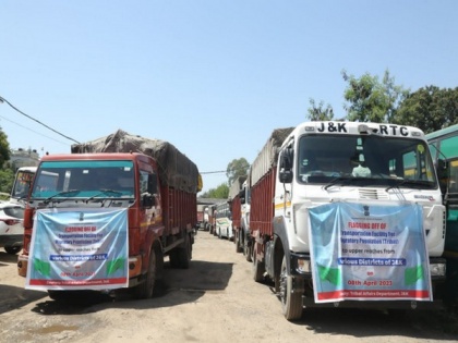 Transforming Lives: J-K govt's truck initiative brings hope, relief to nomadic pastoralists in their biannual migration | Transforming Lives: J-K govt's truck initiative brings hope, relief to nomadic pastoralists in their biannual migration