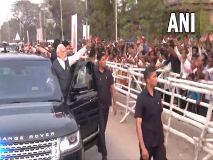 PM Modi holds mega roadshow in Guwahati | PM Modi holds mega roadshow in Guwahati