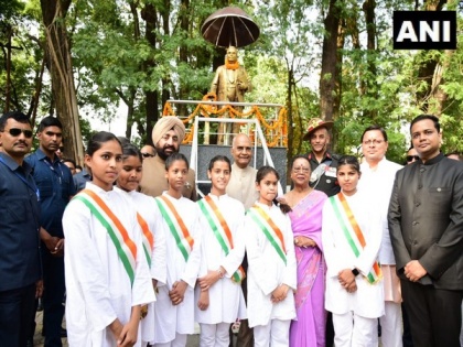 Uttarakhand CM Dhami garlands statue of BR Ambedkar on birth anniversary | Uttarakhand CM Dhami garlands statue of BR Ambedkar on birth anniversary