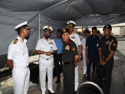 Chief of Defence Staff visits Western Naval Command HQ in Mumbai | Chief of Defence Staff visits Western Naval Command HQ in Mumbai