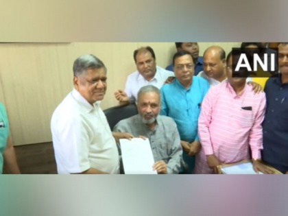 Former Karnataka CM Jagdish Shettar resigns as MLA ahead of assembly polls | Former Karnataka CM Jagdish Shettar resigns as MLA ahead of assembly polls