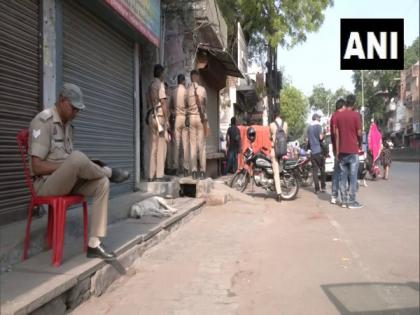 After gangster siblings shot dead, police step up security outside Umesh Pal's residence in Prayagraj | After gangster siblings shot dead, police step up security outside Umesh Pal's residence in Prayagraj