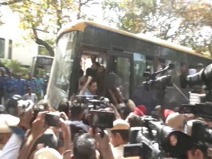Several AAP leaders detained for protesting near CBI office in Delhi amid Kejriwal's questioning | Several AAP leaders detained for protesting near CBI office in Delhi amid Kejriwal's questioning