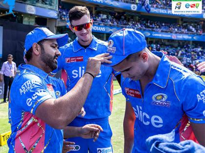 Arjun Tendulkar makes IPL debut for Mumbai Indians | Arjun Tendulkar makes IPL debut for Mumbai Indians